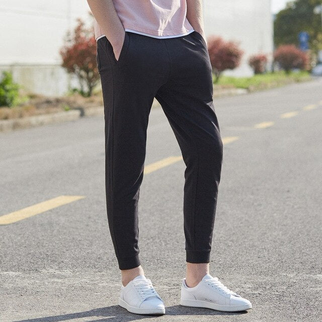 Men Handsome Sport Pants Spring Autumn New Small feet Jogging Trousers Fashion Sports Male Brand Trousers